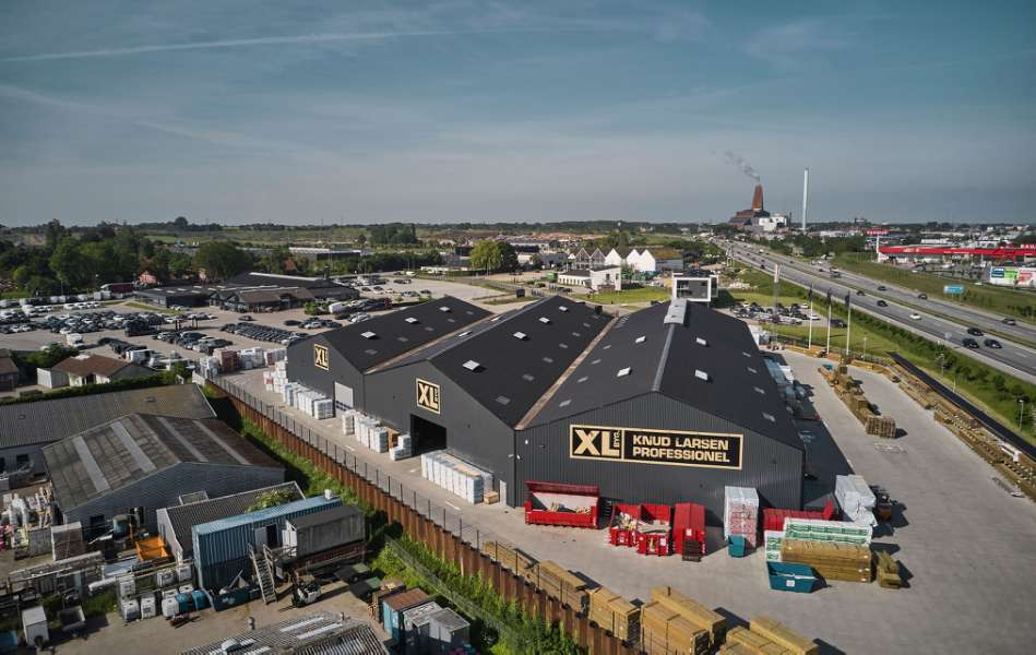 Baustoffexperte verkleidet sein Gebäude mit Stahlprofilen, XL-BYG Knud Larsen Professionel Roskilde, Gammel Marbjergvej 20, 4000 Roskilde, Dänemark